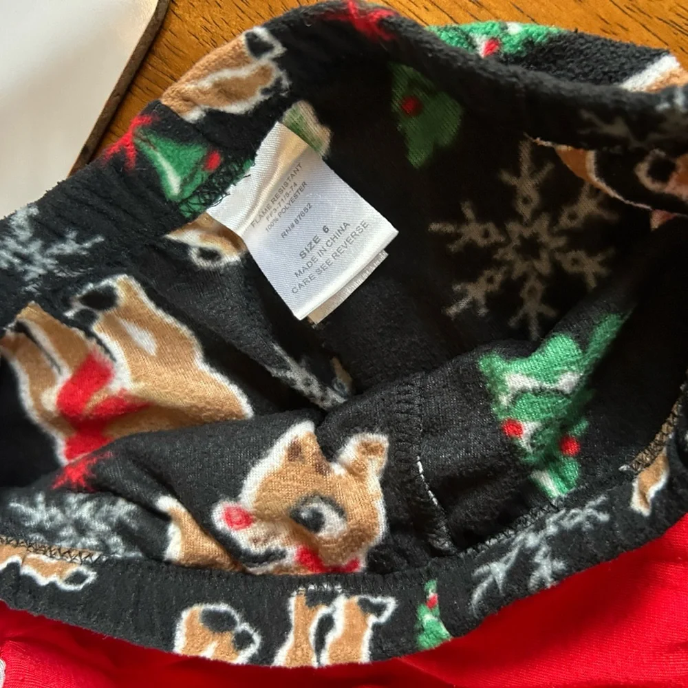 Rudolph the Red-Nosed Reindeer Pajama Set | Fleece Pant Set | Size 6 Unisex